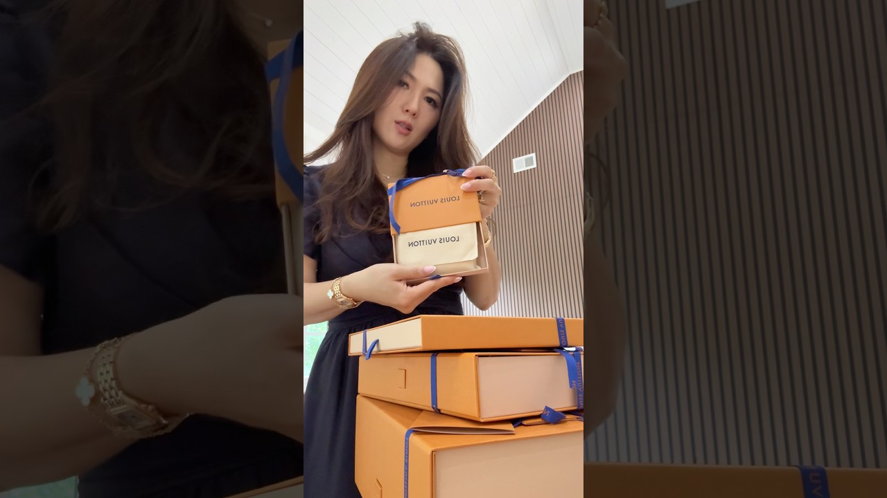 The Best SUMMER bag that LV made! #louisvuittonunboxing #LVloverCC