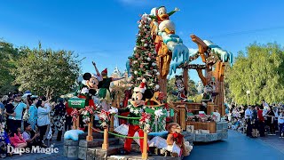 A Christmas Fantasy Parade First Performance | Holidays at Disneyland Resort 2023 4K