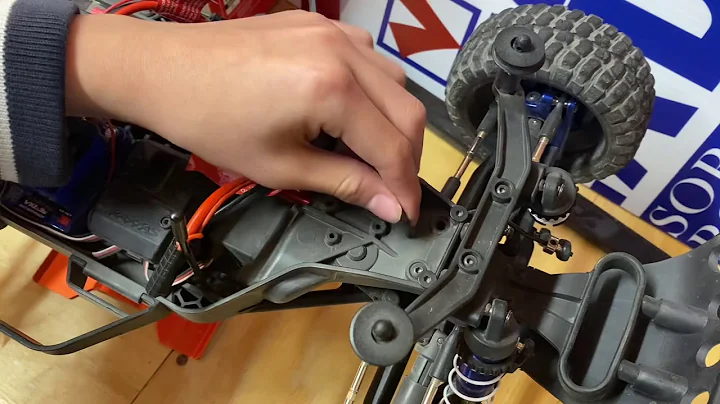 #2 Traxxas slash 4x4 : VG Racing Aluminum Chassis brace -  Installation
