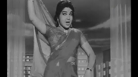 Who gave in the crowd (Deivamagan) - Watch Official Free Full Song