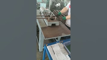 U bolt straightening machine