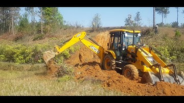 Jcb 3dx super making way to a working place
