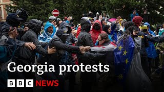 Georgia Protests Riot Police Face Off Against Foreign Influence Bill Demonstrators Bbc News