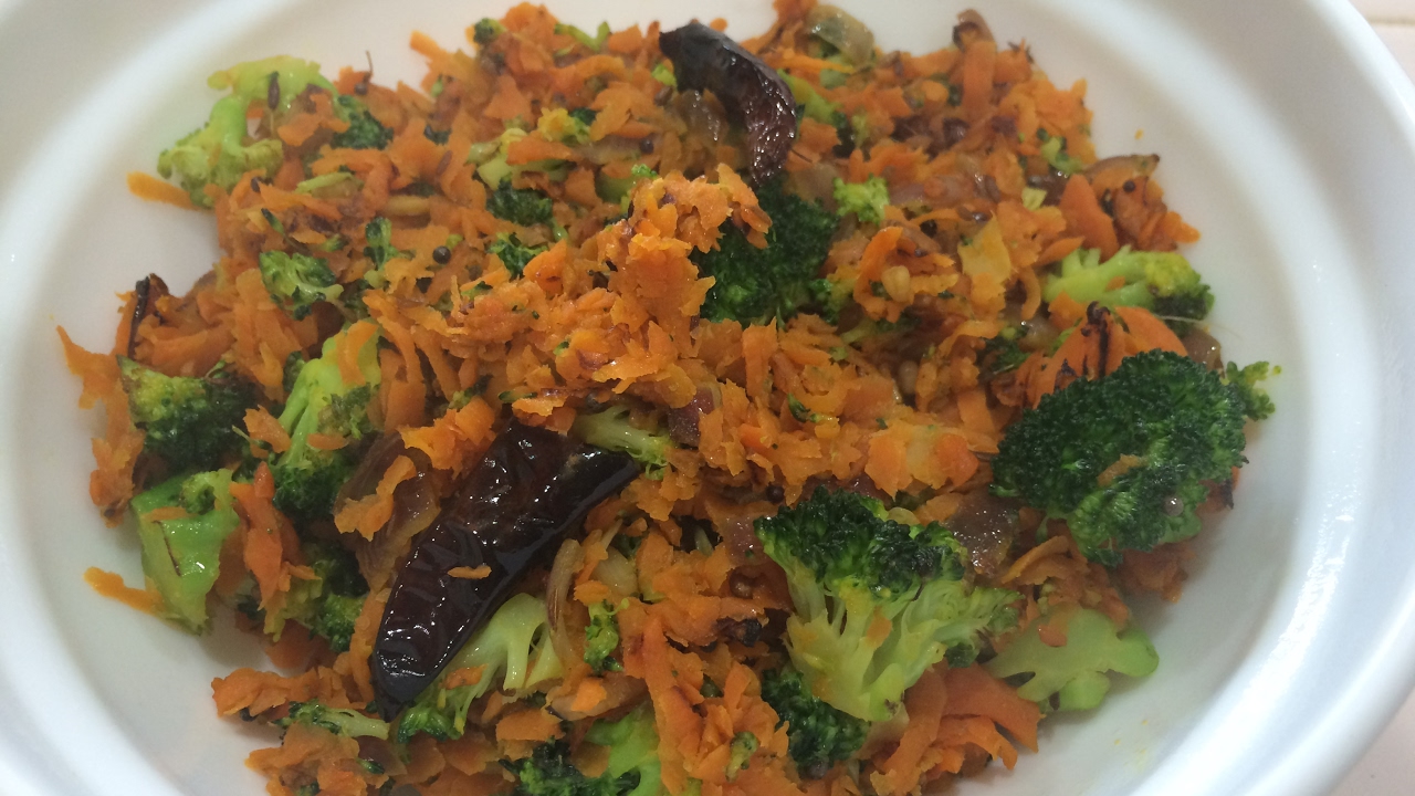 Carrot and broccoli poriyal