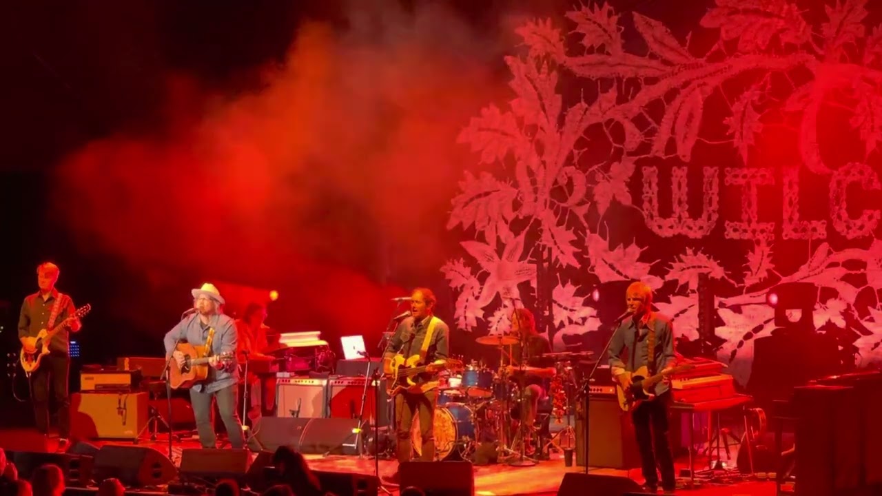 Wilco @ SDSU Amphitheater - 9/17/22 - Cruel Country