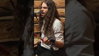Unreleased track Shallow unplugged