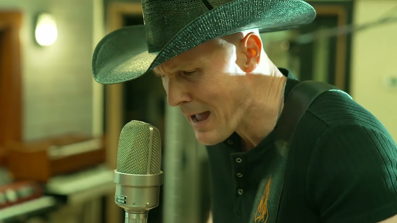 Waylon Watts - Kiss You In The Rain: Saltmine Sessions