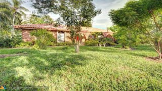 9949 Ramblewood Dr, Coral Springs, FL Presented by Desare Kohn-Laski.