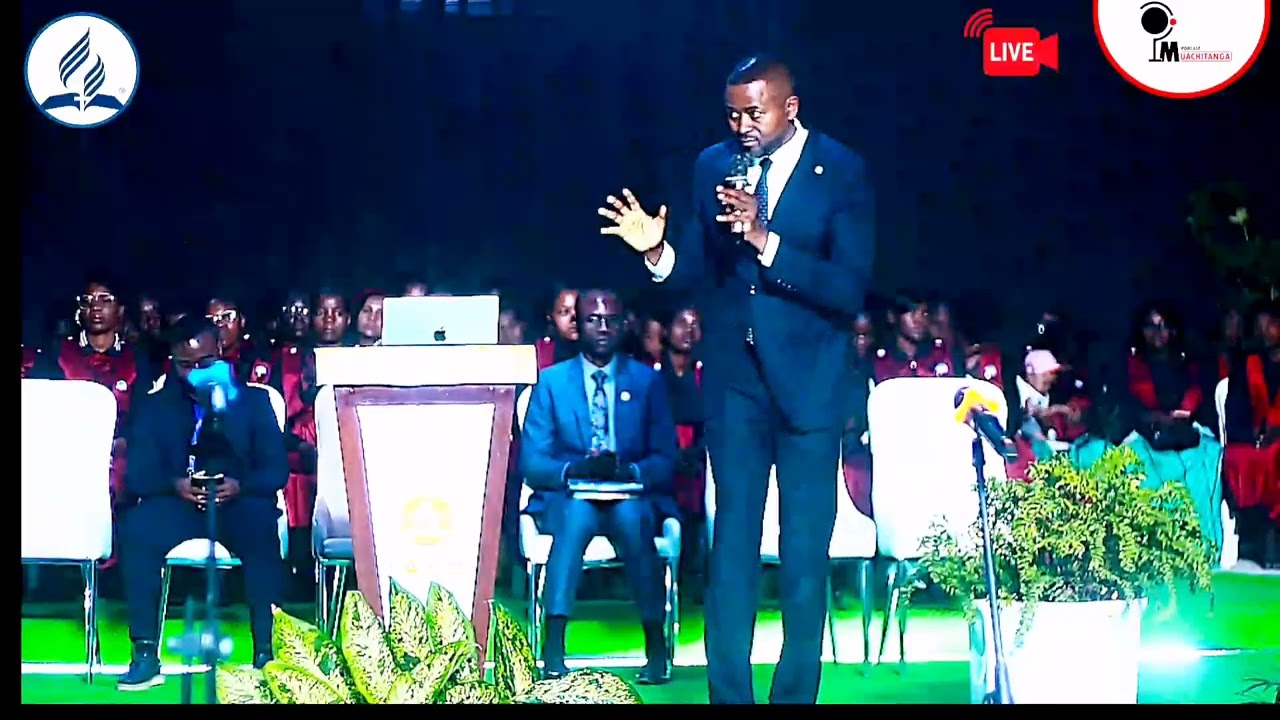 Pastor Francisco Hamuyela,  no congresso da Centralidade Metropolitana Caála Huambo.