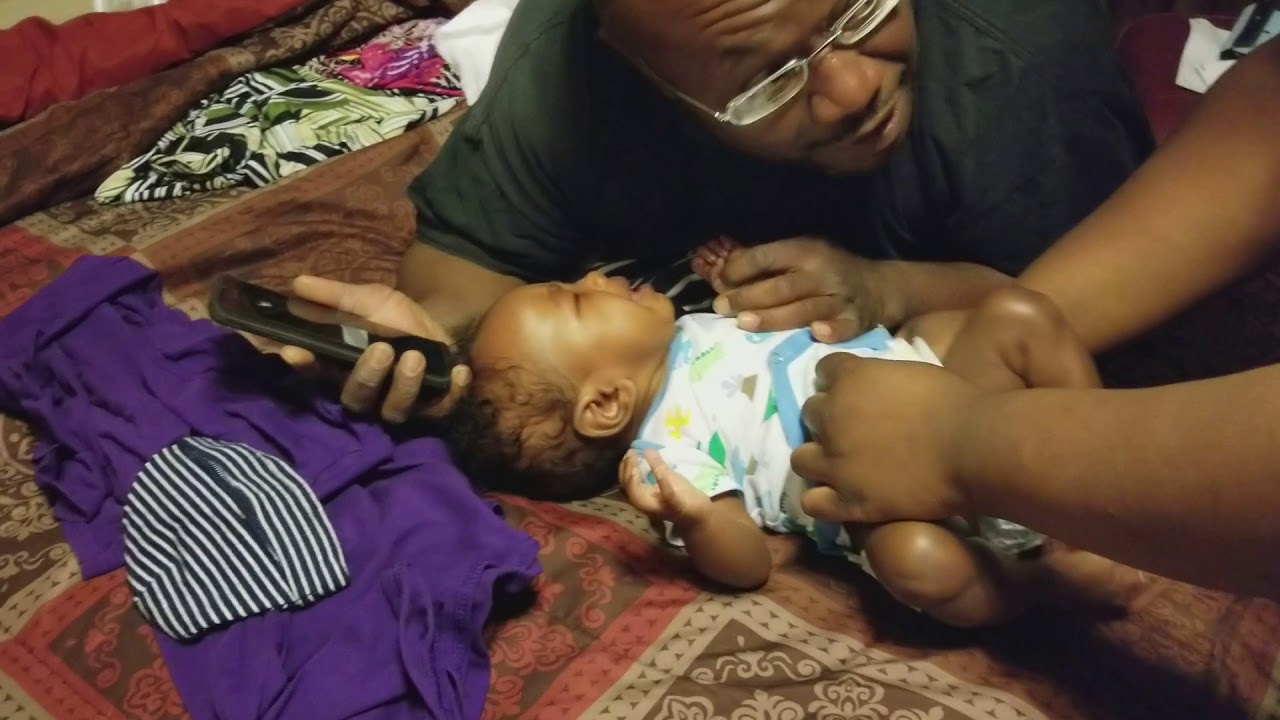 fist time changing a baby boy s diaper youtube how to announce a baby boy