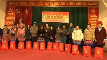 Thiếu tướng Nguyễn Ngọc Vân - Giám Đốc Công An tỉnh thăm hỏi, chúc tết tại 2 xã Lóng Luông, Tân Xuân