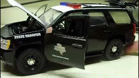 Custom 1:24 scale TEXAS HIGHWAY PATROL STATE POLICE  Tahoe w/ working lights