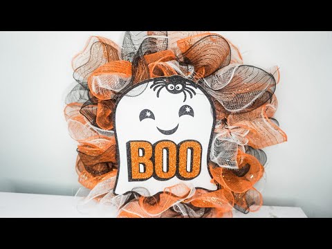 DIY: Ruffle Halloween Deco Mesh Ghost Wreath || Quick and Easy