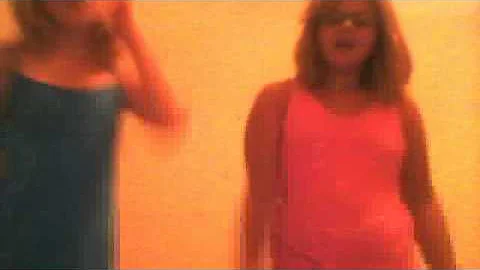 kayla and anna dancing and singing to call me maybe