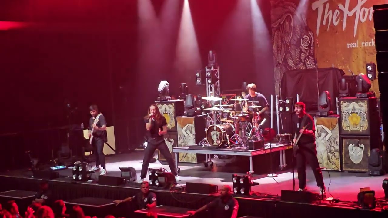 The Home Team - Worthy (Return of the Robot Tour Live) 4K