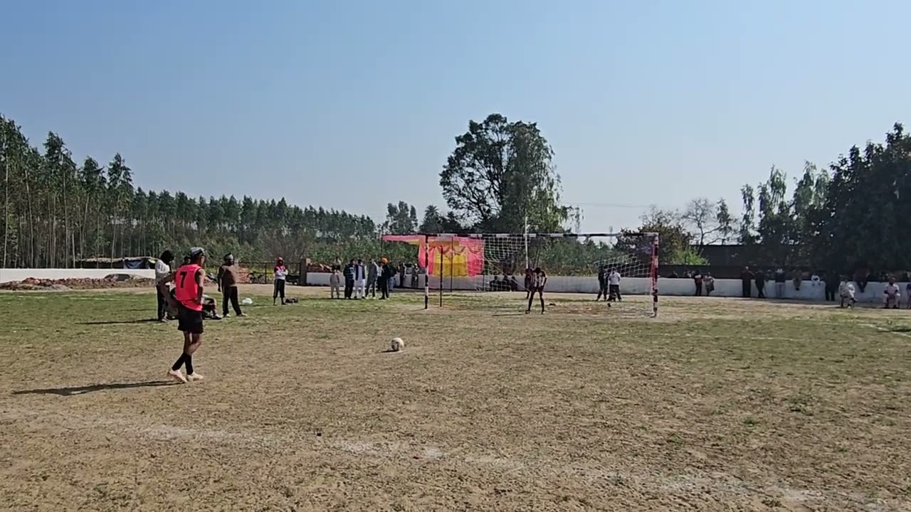 U 14 ਦੀ ਫੂੱਟਬਾਲ ਦੀ ਟੀਮ ਪੱਟੀ ਤੇ ਨਾਰੂ ਨੰਗਲ ਵਿੱਚਕਾਰ ਮੈਚ ਹੋਇਆ ਜਿਸ ਵਿੱਚ ਪੱਟੀ ਦੀ ਟੀਮ ਪਲਾਟੀਆ ਤੇ ਜੇਤੂ ਰਹੀ 