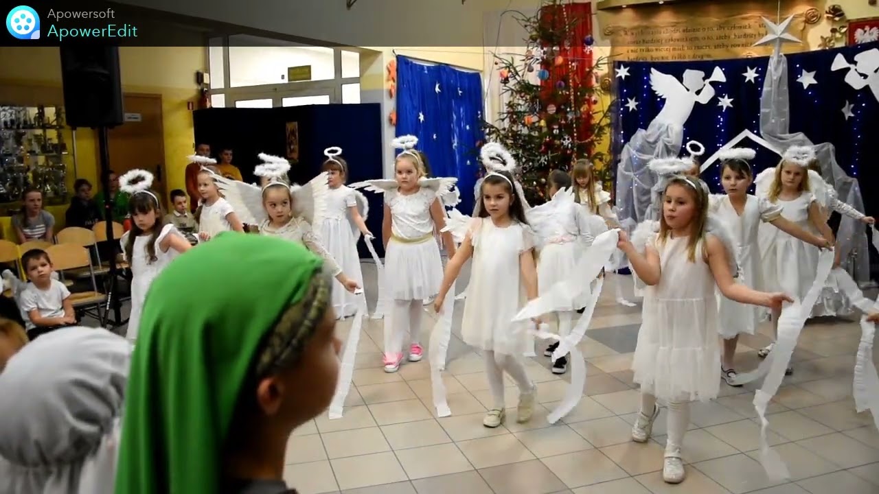 Szkoła Podstawowa w Stróży-Taniec Aniołów