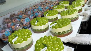 youtuber chef! making shine muscat cake and fruit meringue cookies - korean street food