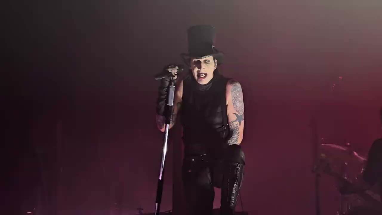 Marilyn Manson - mOBSCENE [Live @ Madrid One Assassination Under God 2025 Tour]