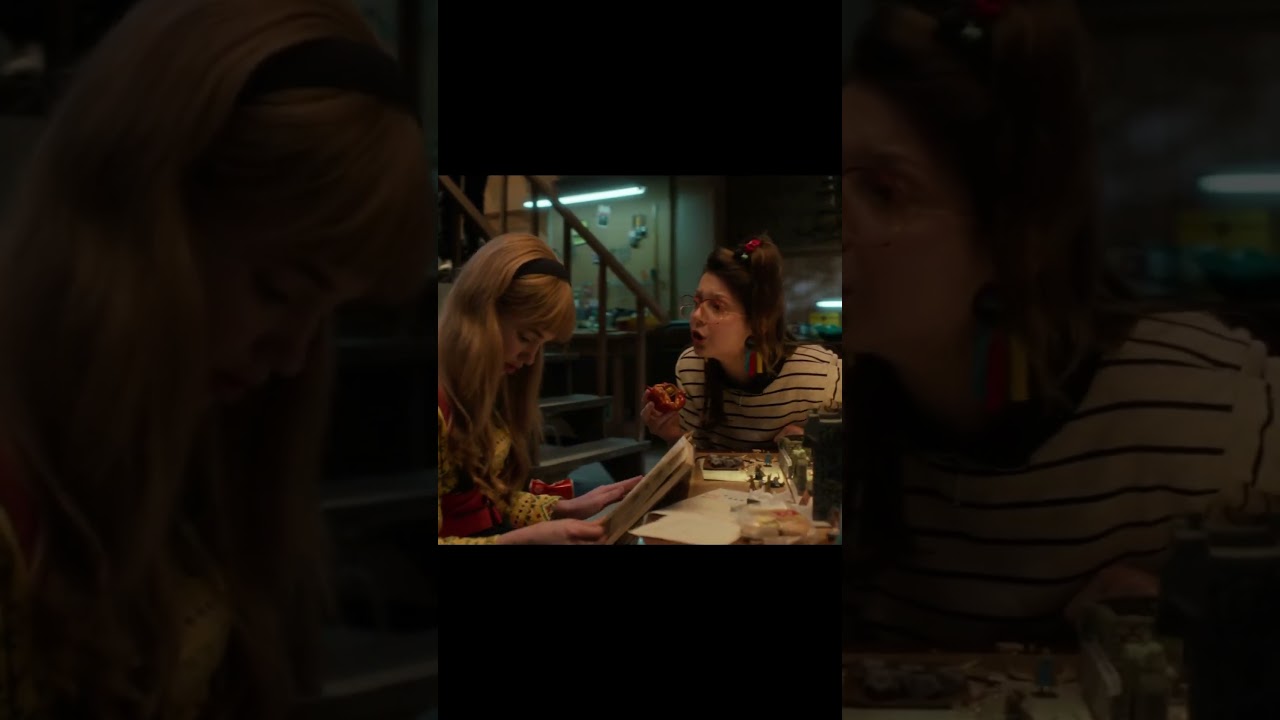 Stranger Things ending and beginning #strangerthings #strangerthings5 #end #start #happy #comparison