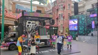 Universal Studio - Rhythm Truck