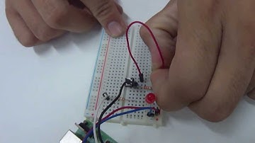 Aula 3.1 - Curso microcontroladores básico - Acionamento de  8 LEDs por botão- Studio RW