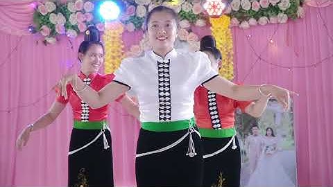 CÁC CHỊ EM BẢN MẢY MÚA VŨ ĐIỆU KẾT ĐOÀN CỰC ĐẸP TRONG NGÀY CƯỚI [DU MÔNG TV]