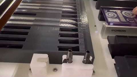 NeoDen YY1 SMD pick and place machine mounts QFP32