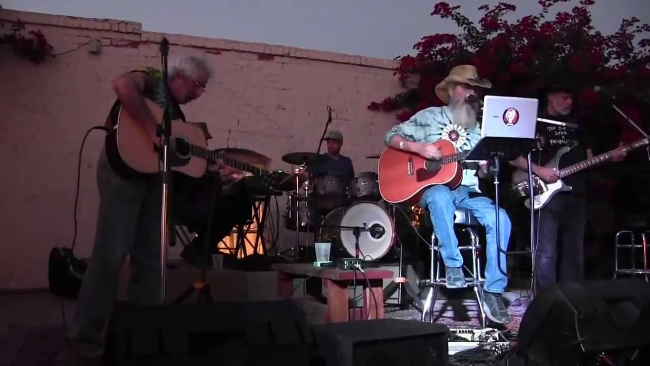 Top Dead Center "Around And Around" (11/19/16) auf YouTube ansehen Top Dead Center "Around And Around" (11/19/16) auf YouTube ansehen