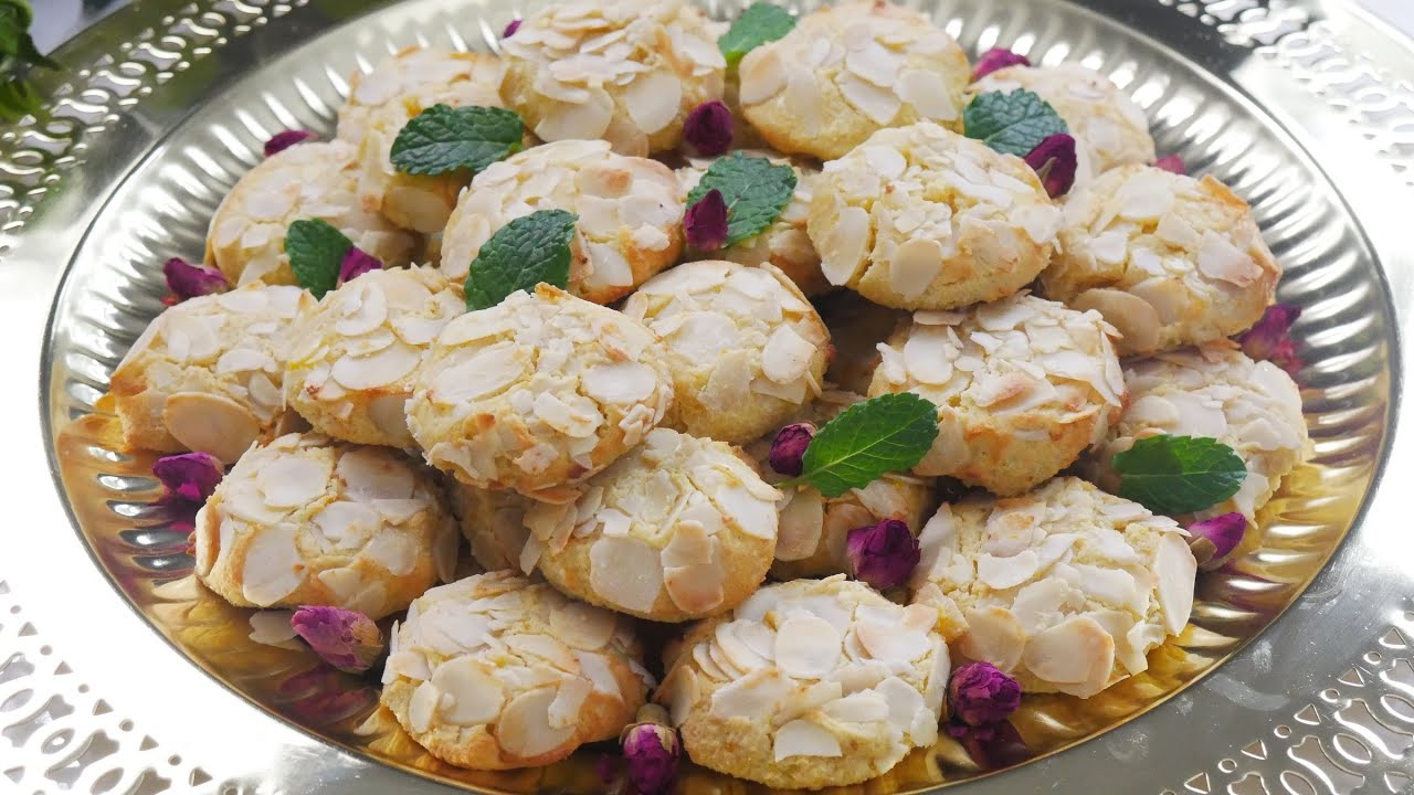 غريبة اللوز معلكة كتجي رائعة بمذاق مختلف بدون سكر