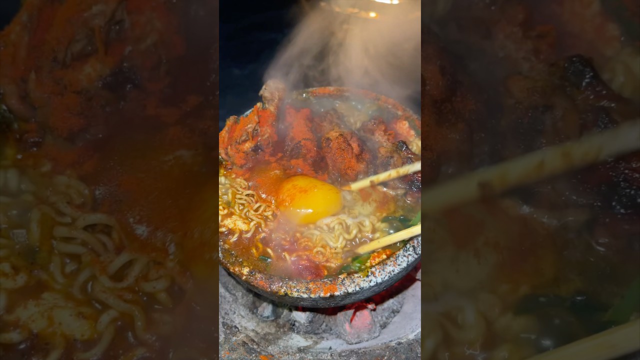 【炭火】吹雪の中のスンドゥブラーメン