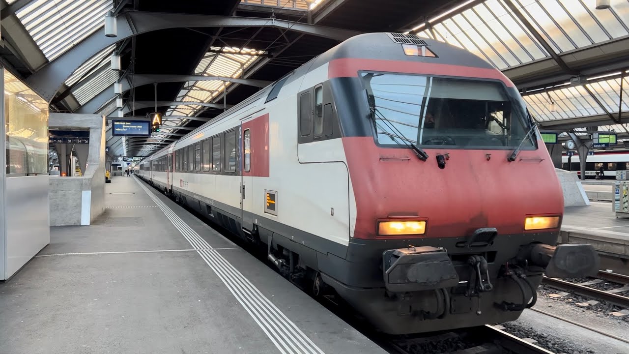 Ausfahrt des IR16 2164 in Zürich HB auf Gleis 14