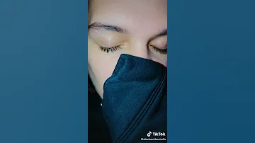 جمال العيون الزرقاء 