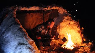 Building a Survival Shelter in HEAVY SNOW - Bushcraft, Campfire Cooking & Archery