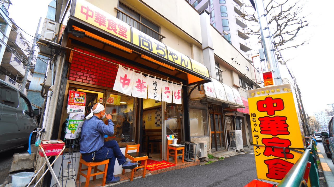 66-летний дедушка-японец, который готовит китайскую еду уже 36 лет.