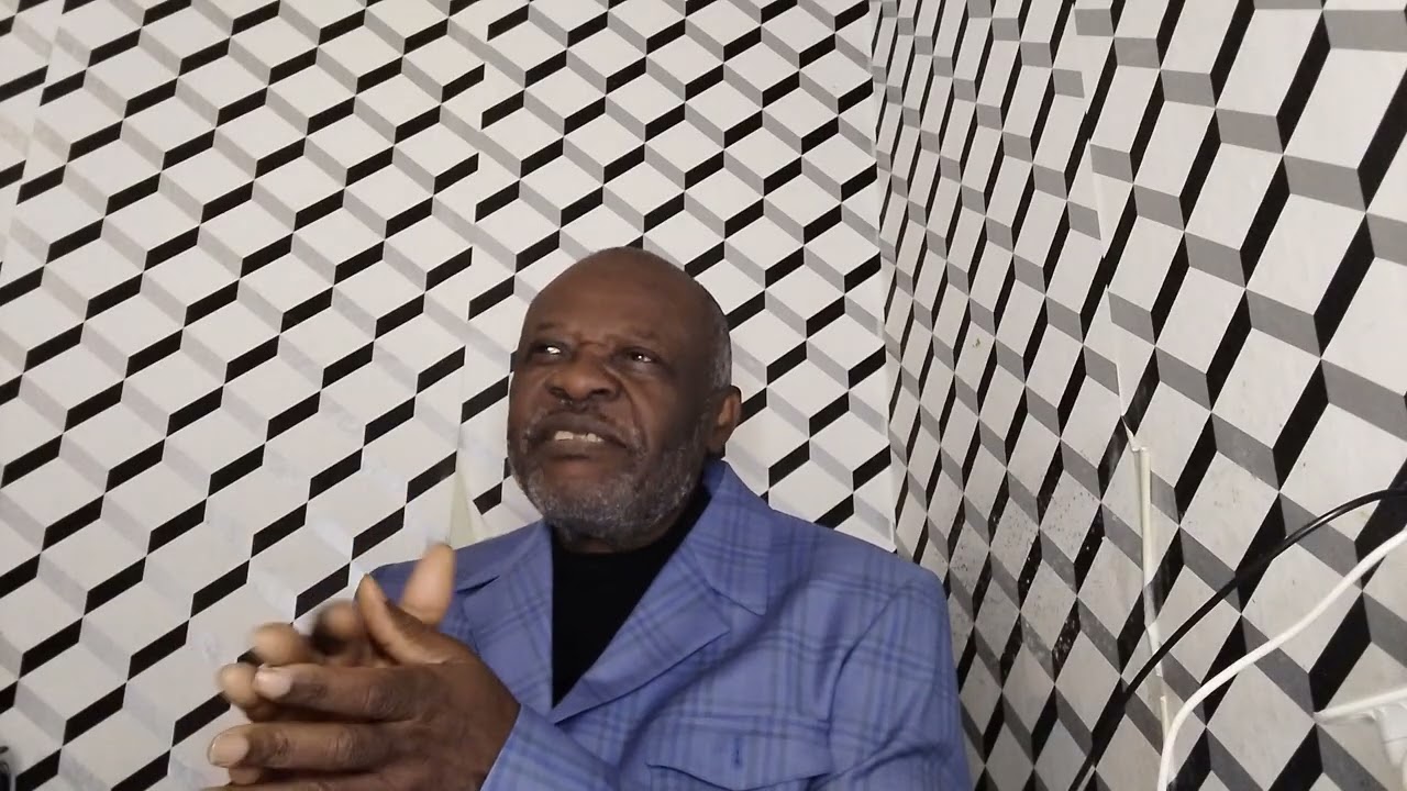 (1855) UNE PERSONNE HANDICAPÉE PEUT-ELLE  PRÊCHER LA PAROKE DE DIEU ? UN AVEUGLE, UN ALBINOS.....