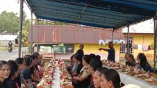Pamoi Adat Masyarakat Negeri Hulaliu Kumpul Keluarga Lelaki Untk Mengenal Menantu Perempuan Mereka
