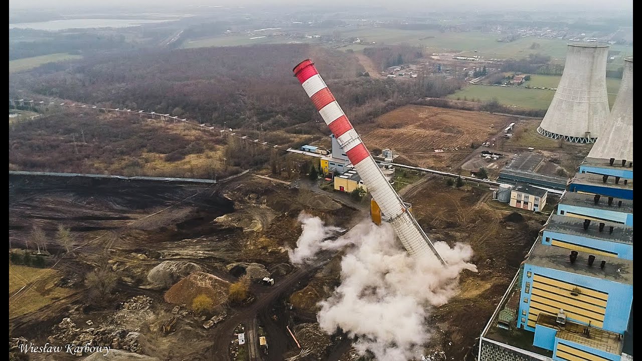 Wyburzenie komina elektrowni 