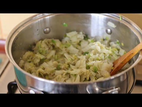 Wideo: Jak Gotować Kapustę Pekińską