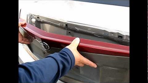 How to Remove 3rd Brake Light from 2003 to 2006 Cadillac CTS for Repair