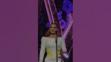 احبك يا اغلى اقداري 