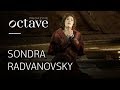Miniature de la vidéo de la chanson Il Trovatore: Commentary And Curtain Calls