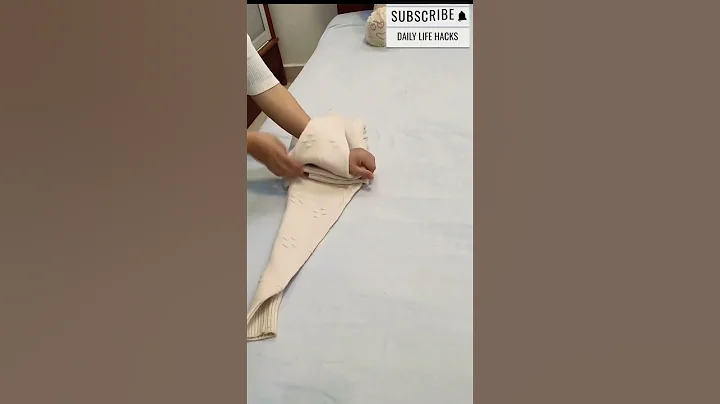 Best Ways To Fold Clothes 7 #diyideas  #dailyhacks  #youtubeshorts   #shorts