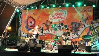 Download lagu Tic Band  - Terbaik Untukmu  Rewind Live At Ciwalk Bandung  mp3