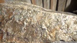 Rocha De Ouro Puro Bruto Natural Pesa 2,426Kg De Peso