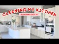 CLEAN WITH ME! Cleaning My Kitchen & Christmas Lights Holiday Road Festival | Vlogmas 14, 2020