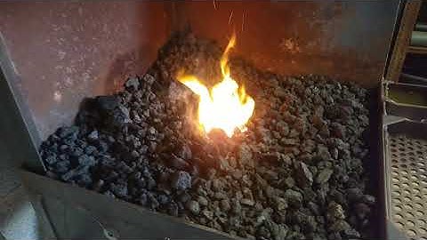 Re-lining a coke forge