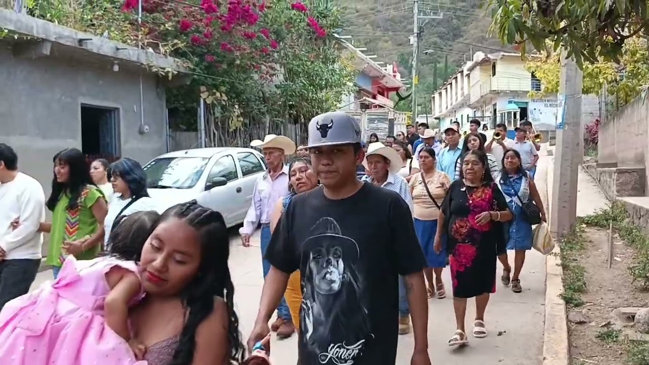 SÚPER BODA DE MIGUEL Y BRENDA COPANATOYAC GRO. 