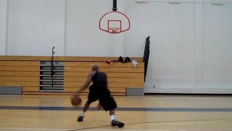 Dre Baldwin: Iverson Reverse Between Legs Dribble, In & Out Move Layup Pt. 1 | Creative Scoring