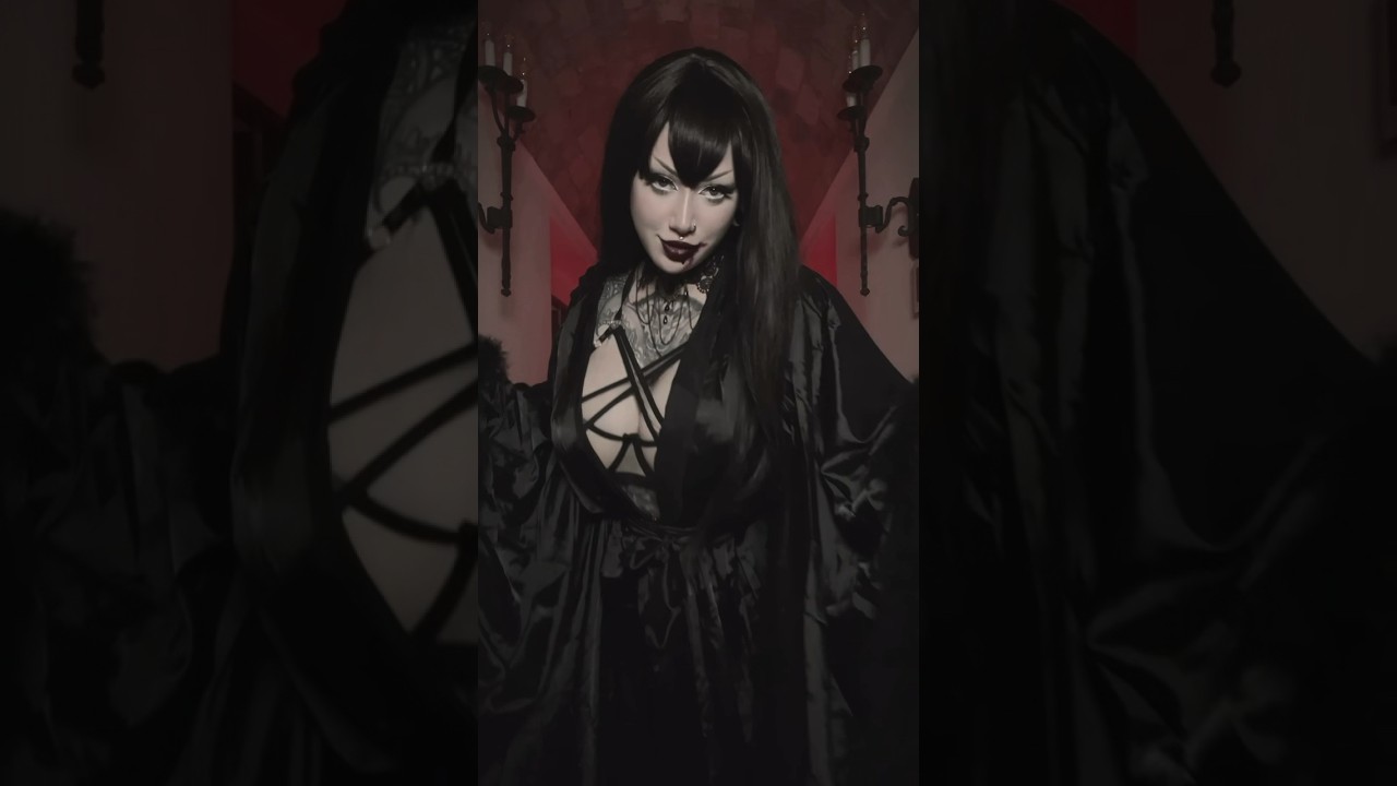 I want to put this effect on every video I have haha🧛🏻‍♀️ #shortsexcellence #vampires